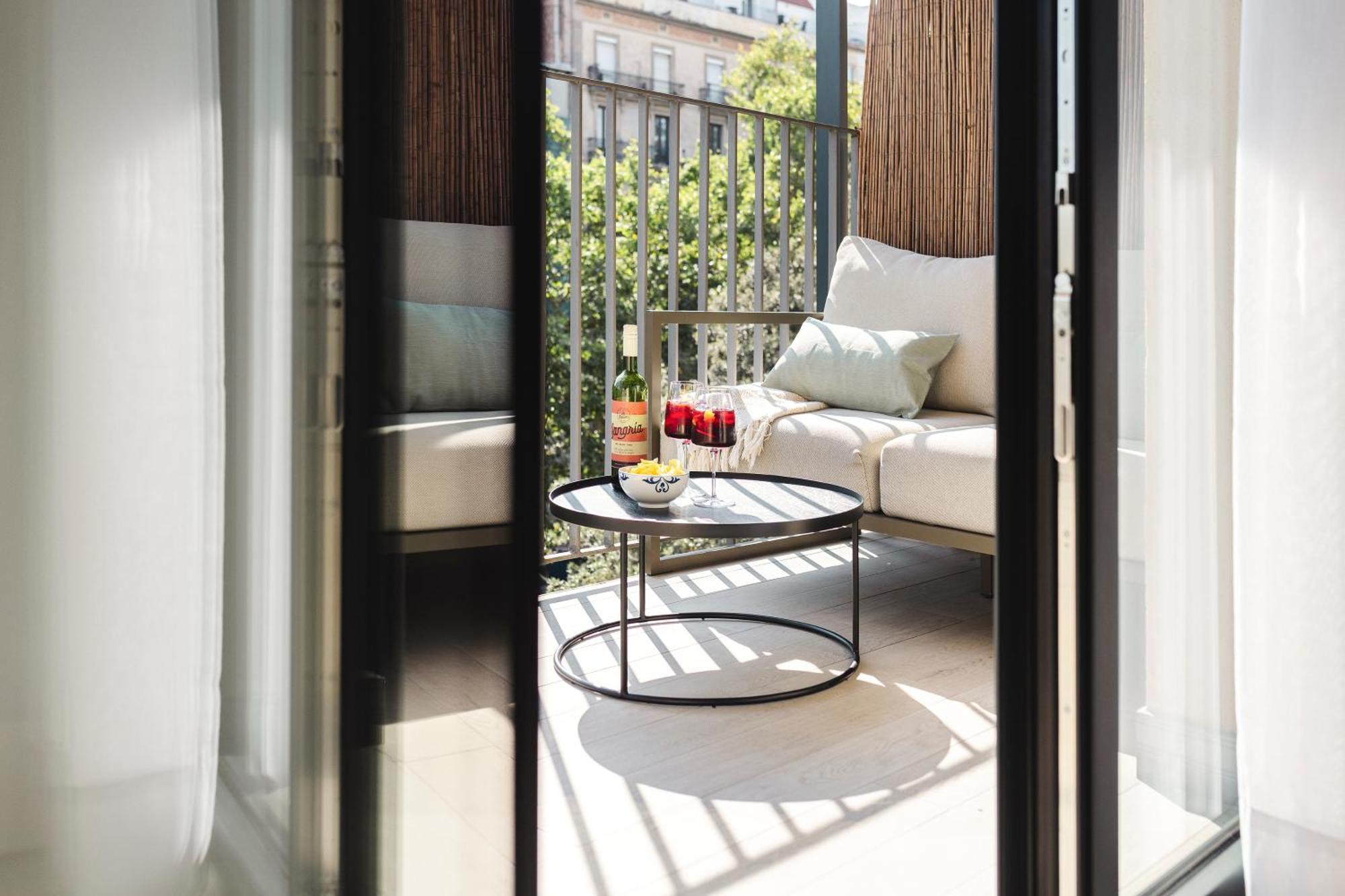 Studio mit Balkon